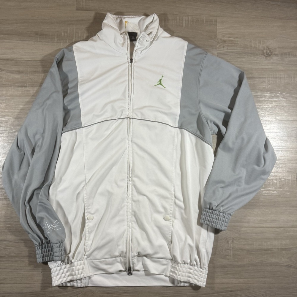 Vintage Jordan Flight Retro 5 Green Bean White Gray Jacket Men sz Large Warm Up